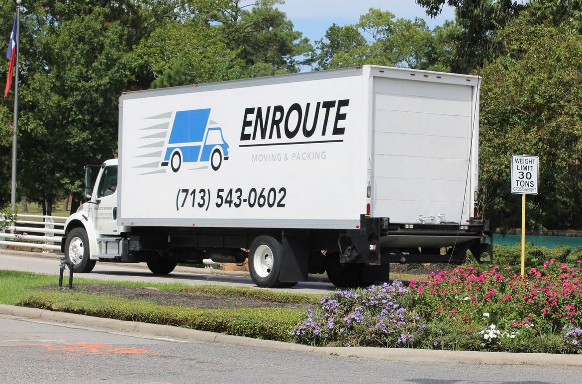 Long Distance With Enroute Movers