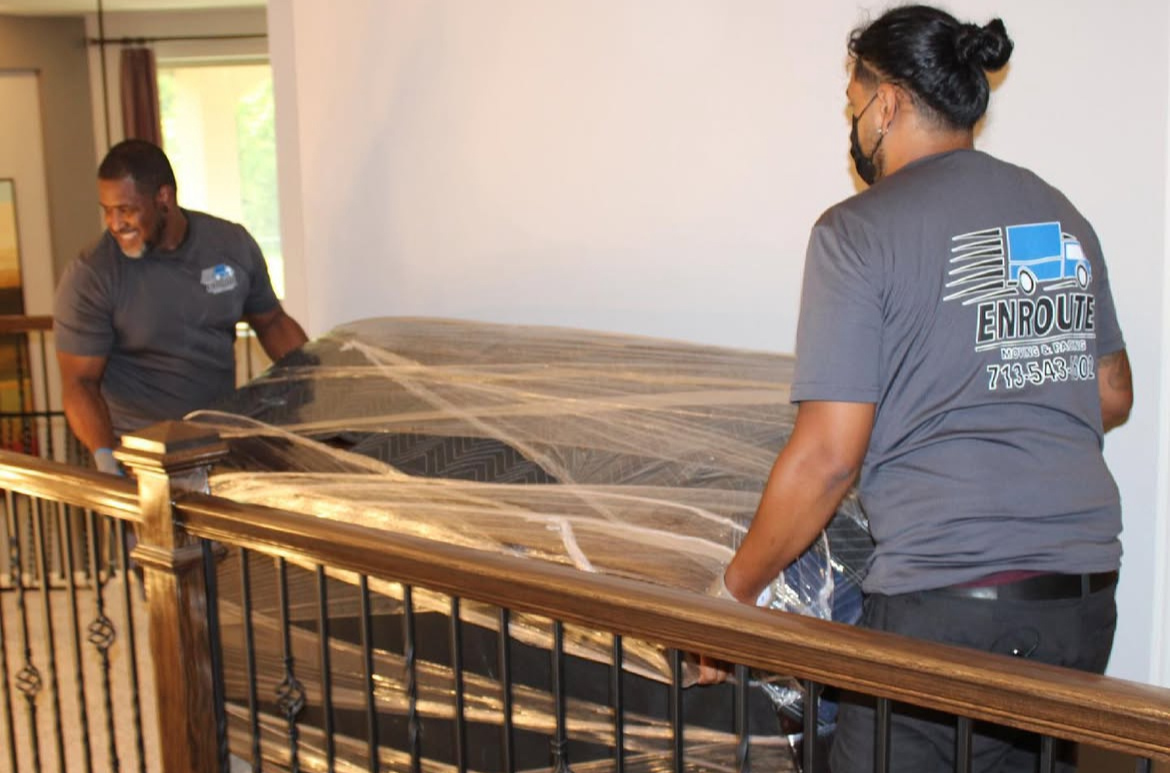 Furniture Movers With Enroute Movers